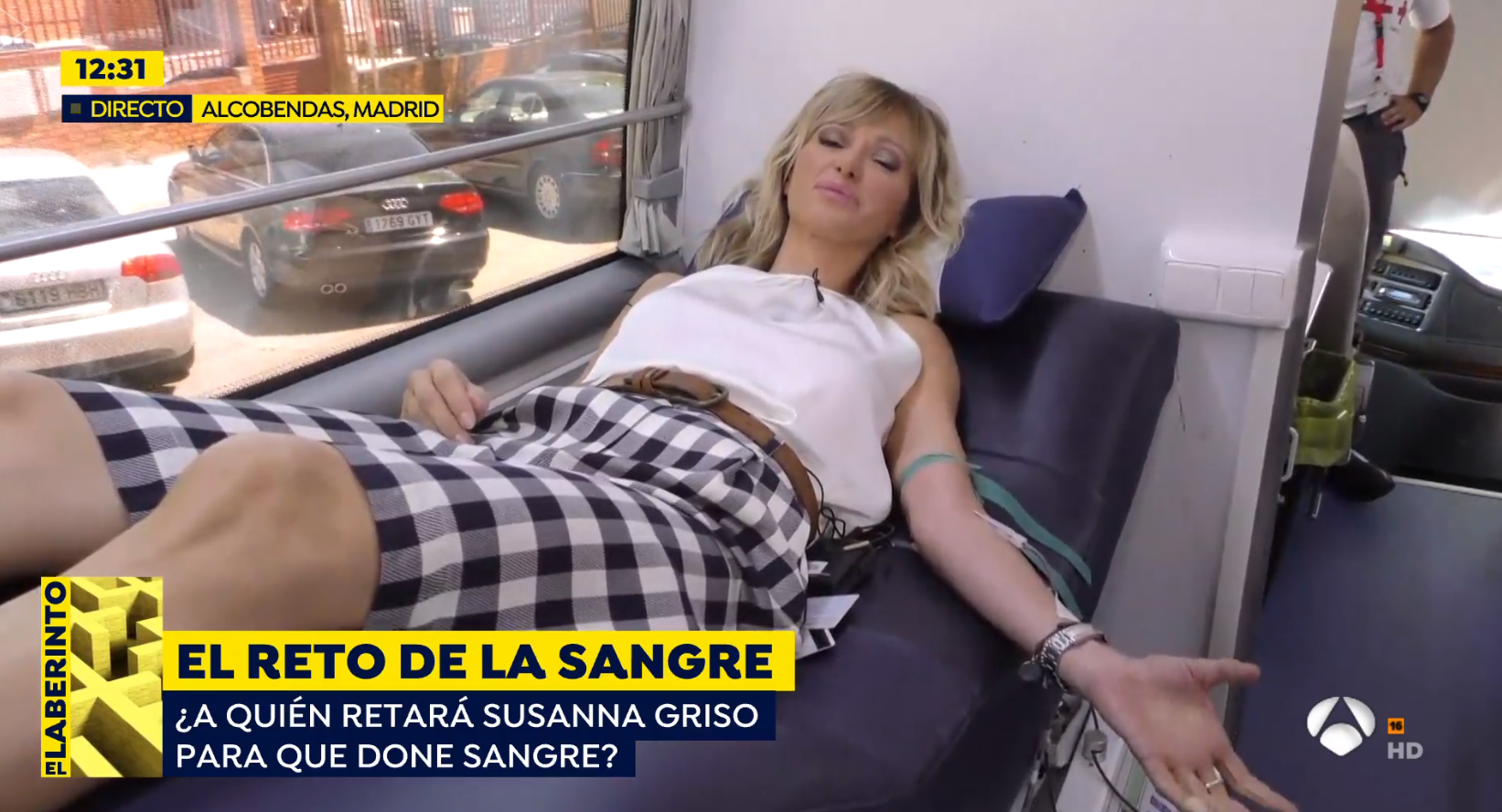 Susanna Griso dona sangre en directo