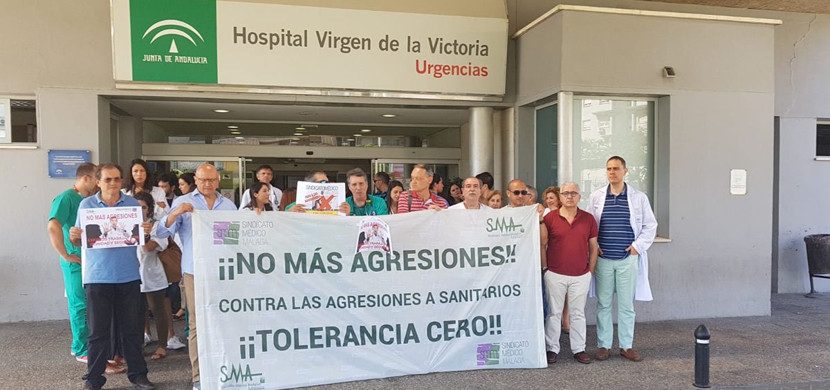 Médicos del Hospital Universitario Virgen de la Victoria de Málaga (Foto de ConSalud)