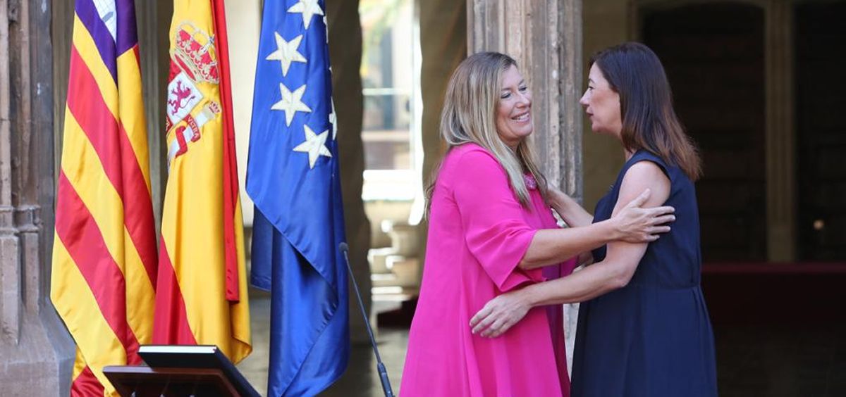 Patricia Gómez, consejera de Salud y Consumo de Baleares, y Francina Armengol, presidenta autonómica / Foto: Gobierno de Baleares