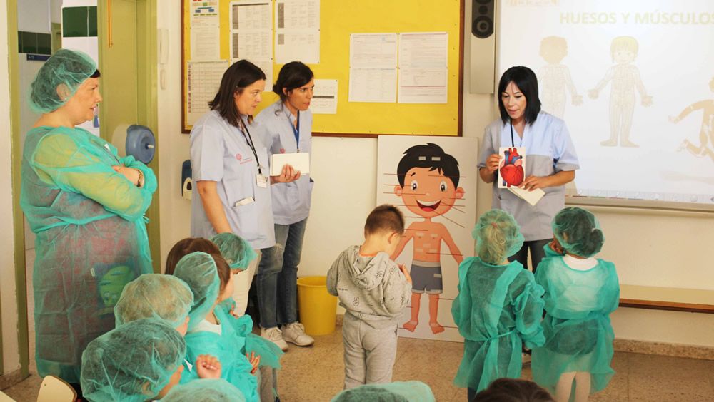 Más de 360 niños conocen los quirófanos del Vinalopó