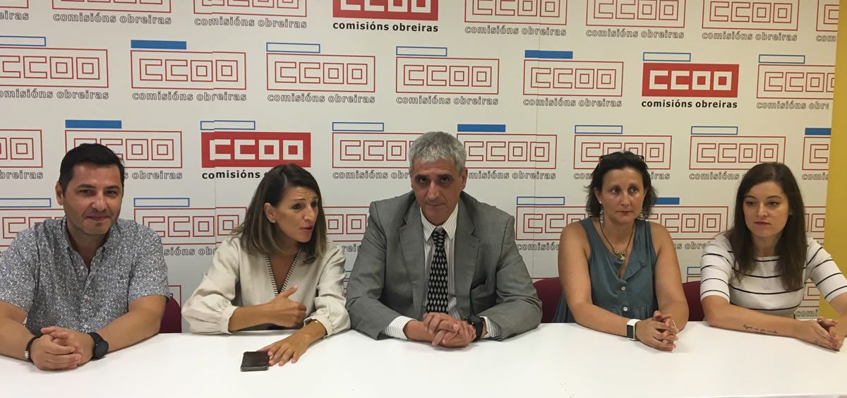 Foto de familia de la reunión entre CCOO, Grupo Común da Esquerda y Galicia en Común. (Foto. CCOO Galicia)