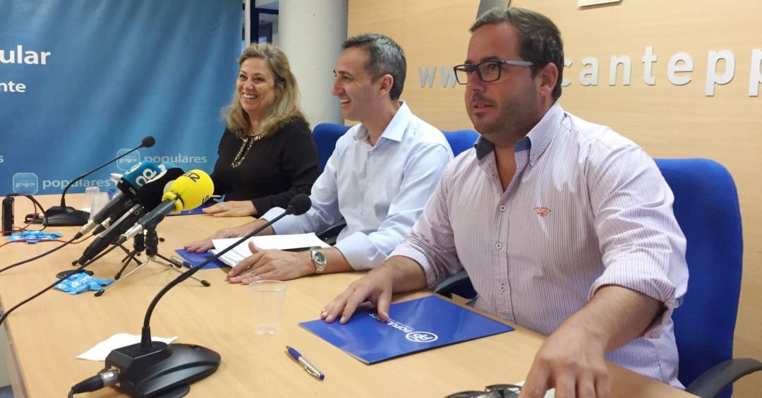 César Sánchez, Macarena Montesinos, Agustín Almodóbar, diputados por Alicante del Partido Popular (Foto. PP Alicante)