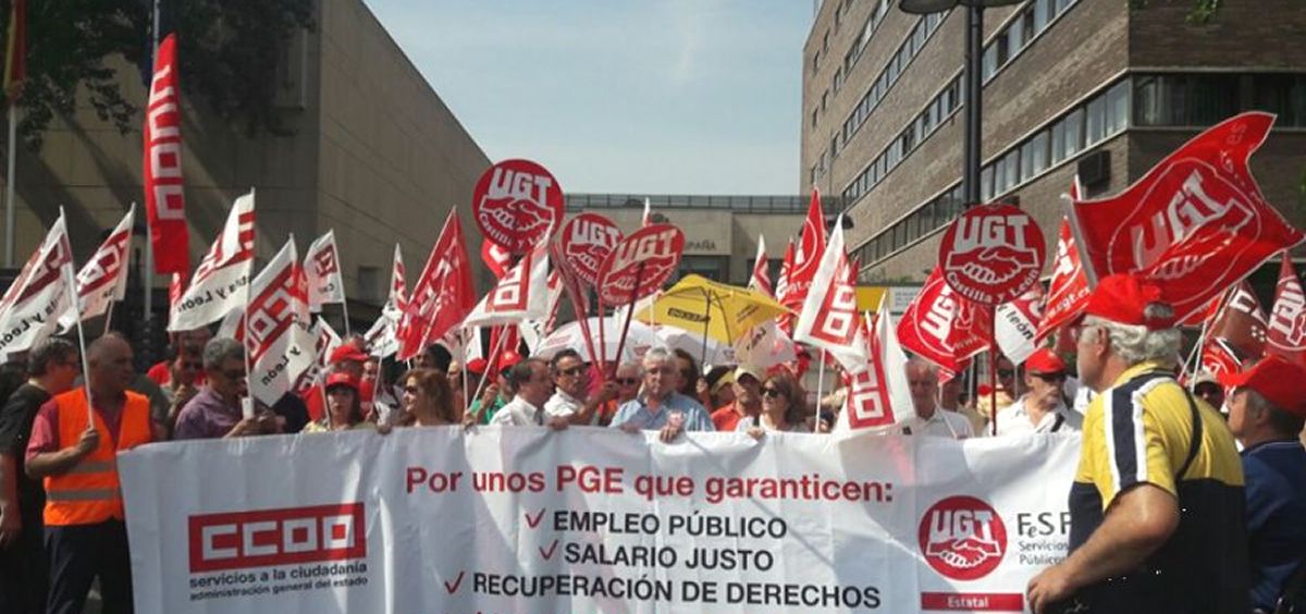 Manifestación de CC.OO. y UGT (Foto: FeSP-UGT)