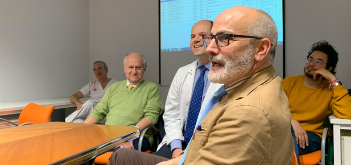 Miguel Rodríguez en una charla en el servicio de Hematología en el Hospital Valdecilla (Foto. Gobierno de Cantabria) Miguel Rodríguez en una charla en el servicio de Hematología en el Hospital Valdecilla (Foto. Gobierno de Cantabria)