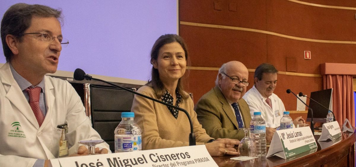 El consejero Jesús Aguirre, en el VII Encuentro Pirasoa con motivo del Día Europeo para el Uso Prudente de los Antibióticos. (Foto. Junta de Andalucía)