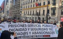 Imagen de la manifestación de los funcionarios de prisiones en Madrid camino del Congreso de los Diputados. (Foto. @tu abandono)