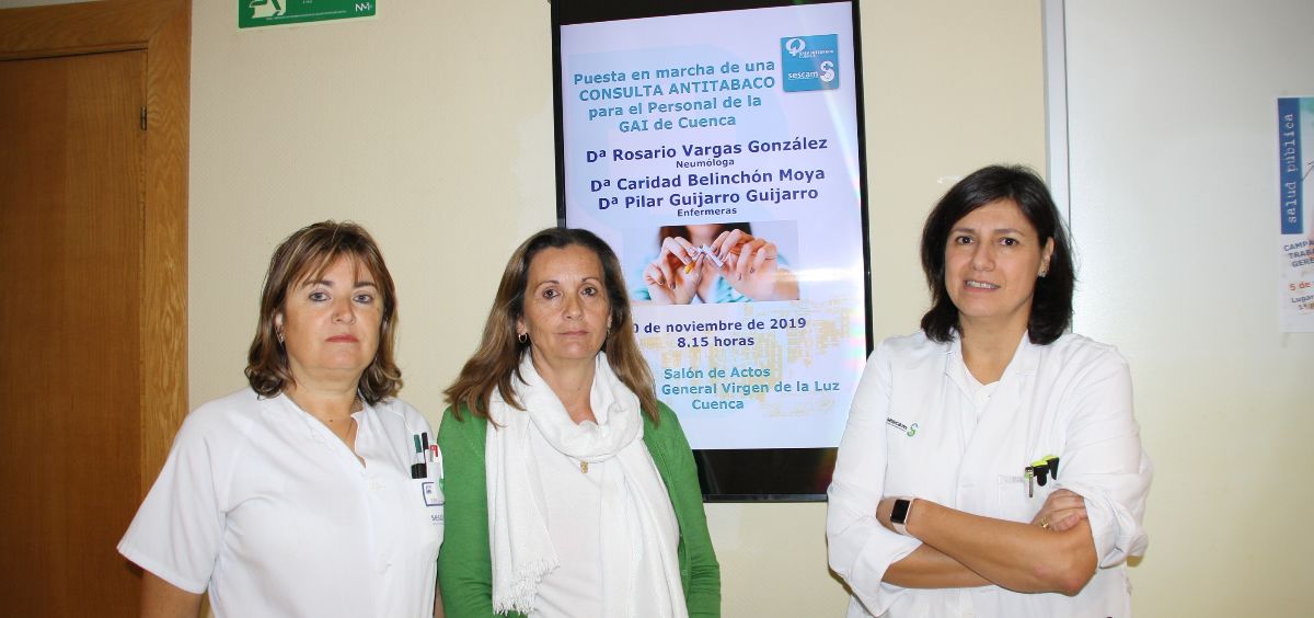 Profesionales sanitarias que trabajan en la consulta antitabaco de la GAI de Cuenca (Foto. Sescam) 