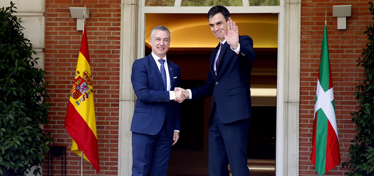 Pedro Sánchez, presidente del Gobierno, junto a Íñigo Urkullu, presidente del Gobierno vasco (Foto: La Moncloa)