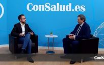 El profesor de la Facultad de Medicina de la Universidad Complutense de Madrid (UCM), Antonio López Farré, durante la entrevista (Foto: ConSalud.es)