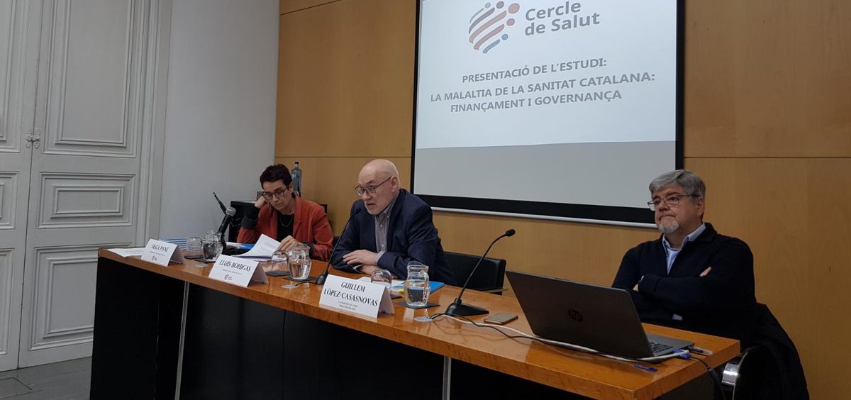 Presentación del estudio 'La enfermedad de la sanidad catalana, financiación y gobernanza'. (Foto. COFB) 
