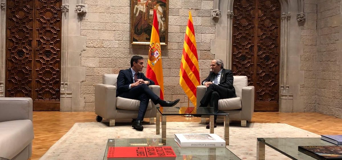 Pedro Sánchez y Quim Torra reunidos en el Parlament de Cataluña (Foto: @PSOE)