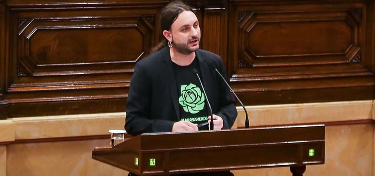 El psicólogo social e investigador, David Pere Martínez Oró, durante una intervención en el Parlamento catalán. (Foto. DPMO)