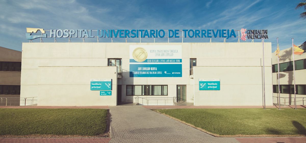 Fachada del Hospital de Torrevieja (Foto. ConSalud)