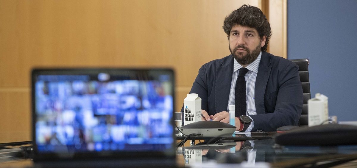 López Miras participa en la reunión por vía telemática de dirigentes autonómicos. (Foto. Región de Murcia)