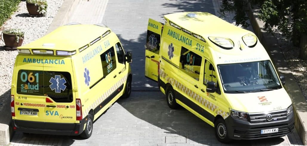 Dos ambulancias de soporte vital avanzado (SVA) del 061 Aragón