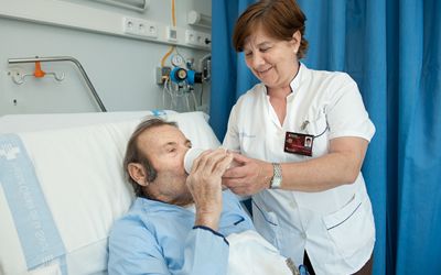 Las personas mayores tienen más riesgo de sufrir una hipertermia o golpe de calor