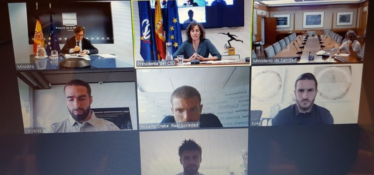 Imagen durante la reunión telemática con los jugaodres (Foto. @lozanoirene)