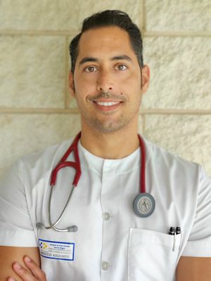El doctor Carlos Cabrera