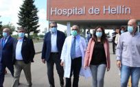 El consejero de Sanidad de Castilla-La Mancha, Jesús Fernández Sanz, en su visita al Hospital de Hellín (Foto. Gobierno de Castilla-La Mancha)