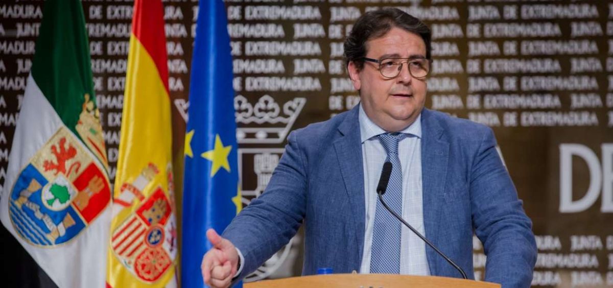 El vicepresidente segundo y consejero de Sanidad y Servicios Sociales, José María Vergeles (Foto. Junta de Extremadura)