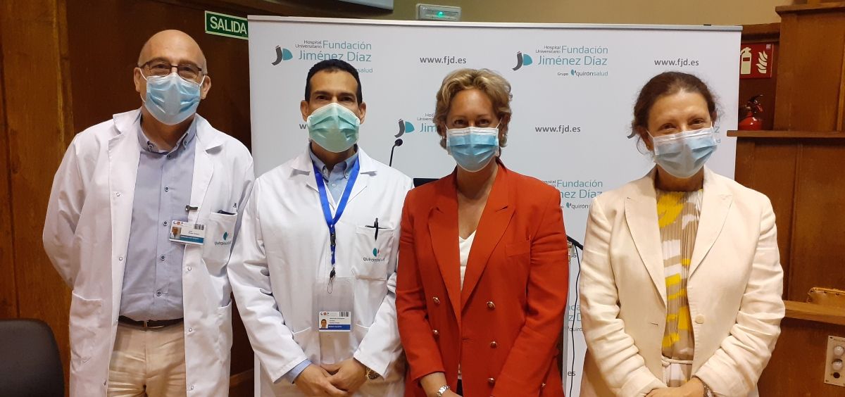 De izda a dcha, los doctores José Gómez, Santos, Heili y Moral, en la clausura del simposio (Foto. ConSalud)
