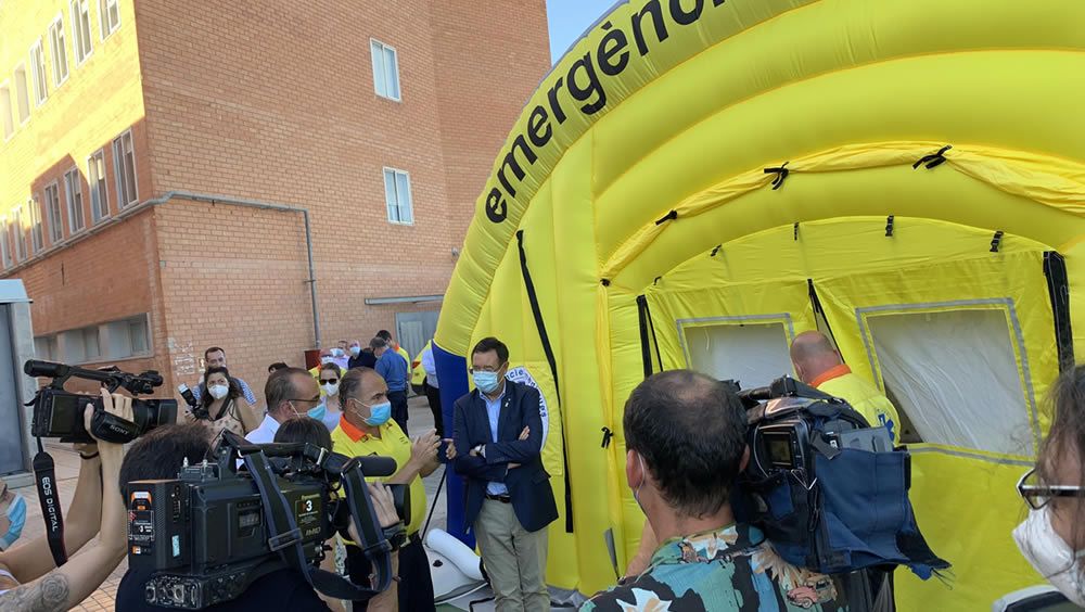 Hospital de campaña junto al Servicio de Urgencias del Arnau de Vilanova de Lleida