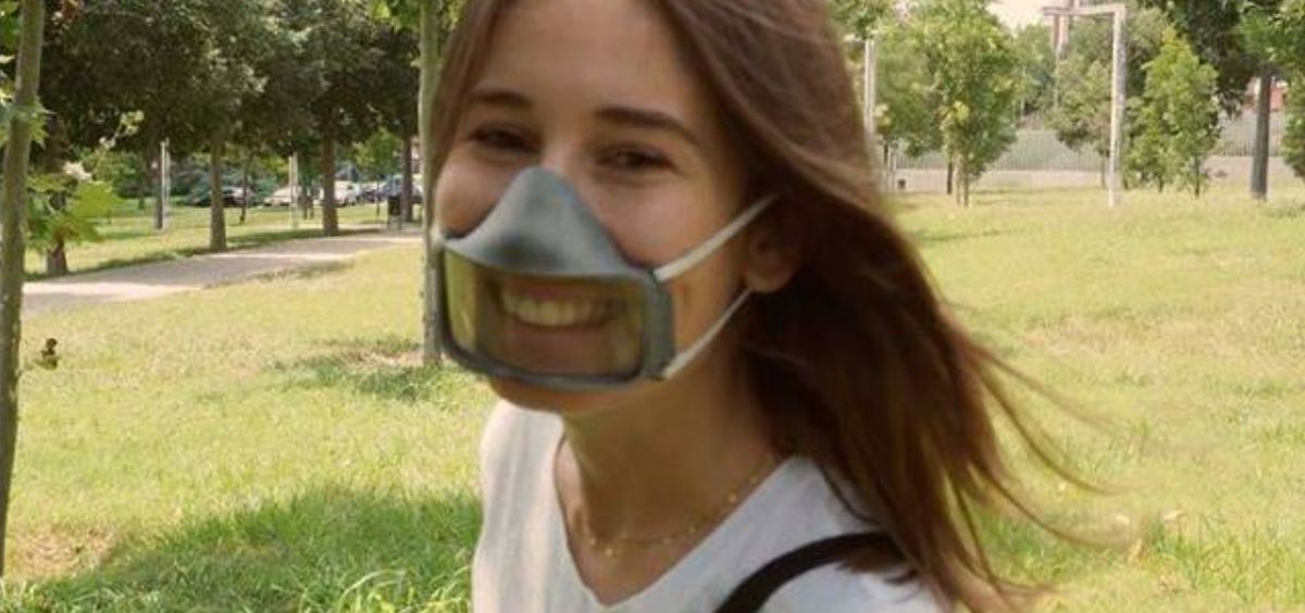 Se trata de máscaras de plástico totalmente transparente que permitan la visualización de la boca del usuario que la lleva Foto. MASKIN)