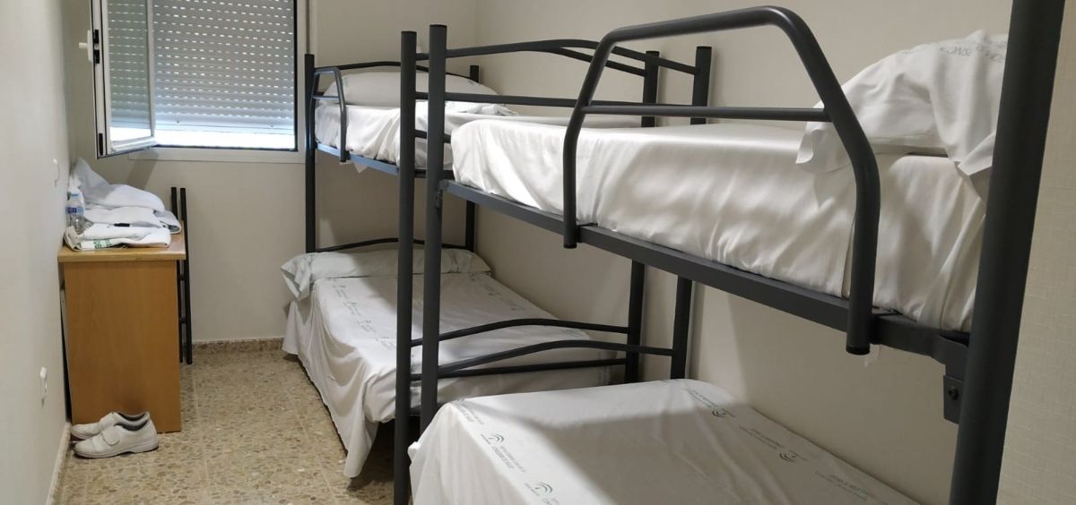Dormitorios en los que descansan los médicos residentes (Foto. ConSalud)
