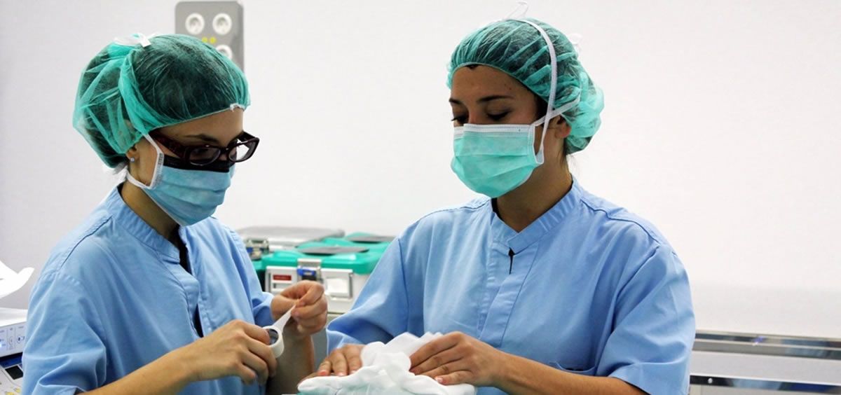 Enfermeras desarrollando sus funciones sanitarias (Foto: Comunidad Valenciana)