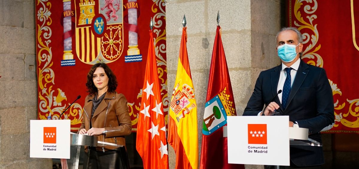 La presidenta de la Comunidad de Madrid, Isabel Díaz Ayuso y el consejero de Sanidad, Enrique Ruiz Escudero. (Foto. Comunidad de Madrid)
