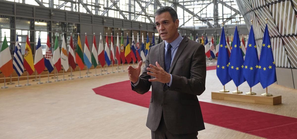 Pedro Sánchez atiende a los medios de comunicación en Bruselas (Foto: Gobierno de España)