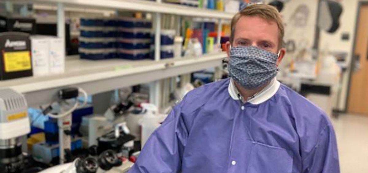 Sean Diehl, Ph.D., profesor asociado de microbiología y genética molecular en la UVM (Foto. Universidad de Vermont)