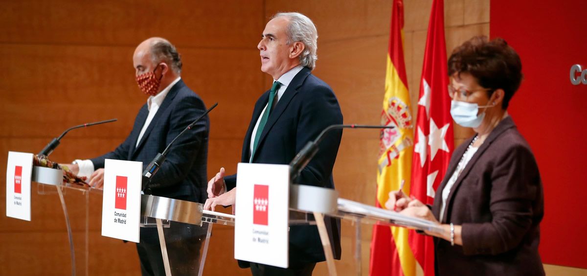 Rueda de prensa de Enrique Ruiz Escudero, Elena Andradas y Antonio Zapatero en la que han anunciado las nuevas medidas en la región.
