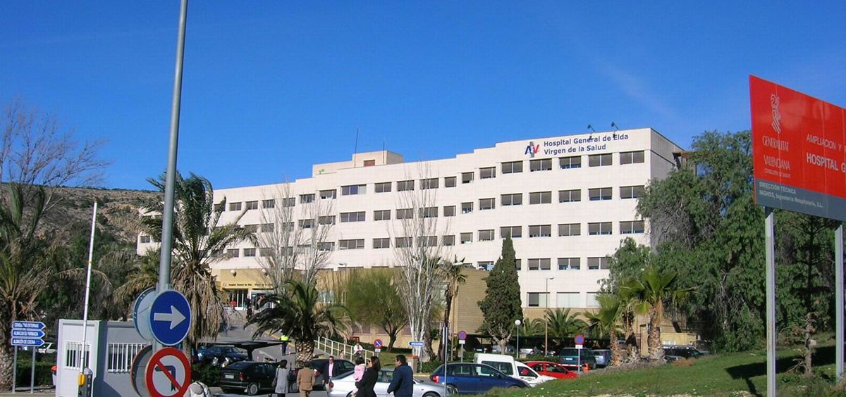 Fachada exteriror del Hospital General de Elda, en Alicante. (Foto. Wikipedia)