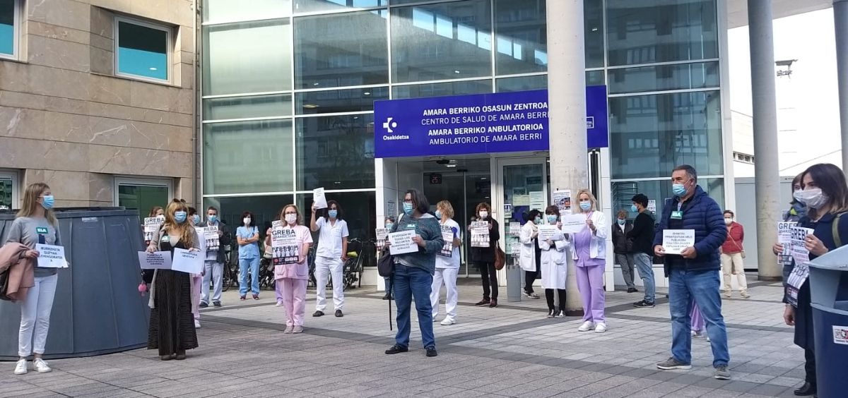 Una de las protestas convocadas por los sindicatos en defensa de la sanidad vasca. (Foto. @UGTEuskadi)