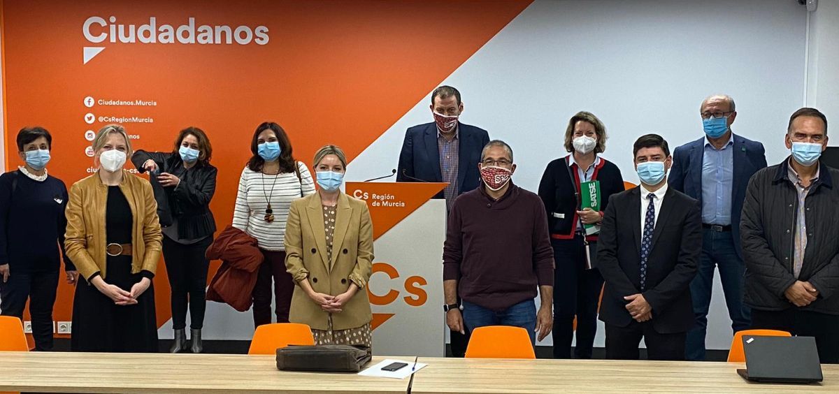 Delegación de Ciudadanos en Murcia, reunida con los sindicatos sanitarios (Foto: @CsRegionMurcia)
