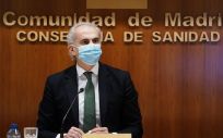 El consejero de Sanidad, Enrique Ruiz Escudero, durante su intervención en rueda de prensa (Foto: Comunidad de Madrid)