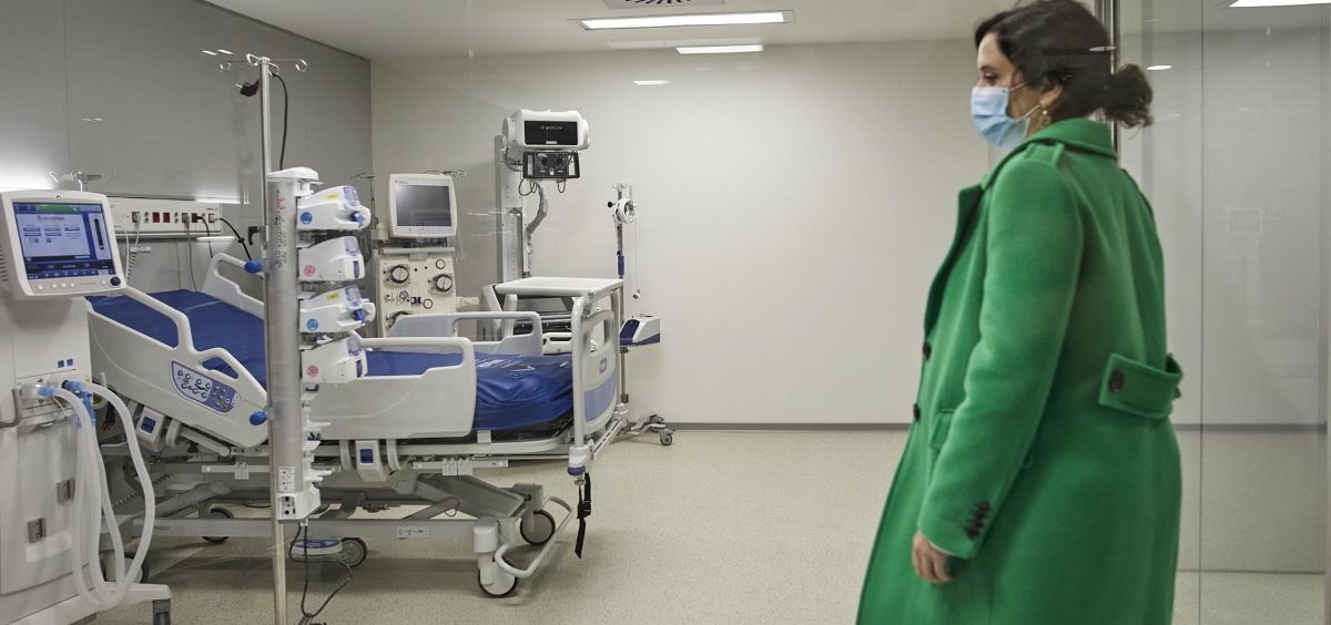 La presidenta de la Comunidad de Madrid, Isabel Díaz Ayuso, durante la inauguración del Hospital Isabel Zendal (Foto. EUROPA PRESSJ. Hellín. POOL )