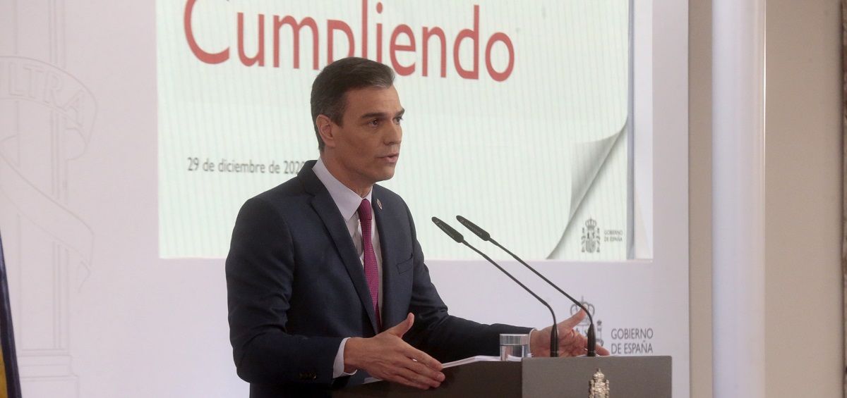 Pedro Sánchez, durante la presentación del informe de rendición de cuentas. Foto: Pool Moncloa/Borja Puig de la Bellacasa, JM Cuadrado y Fernando Calvo