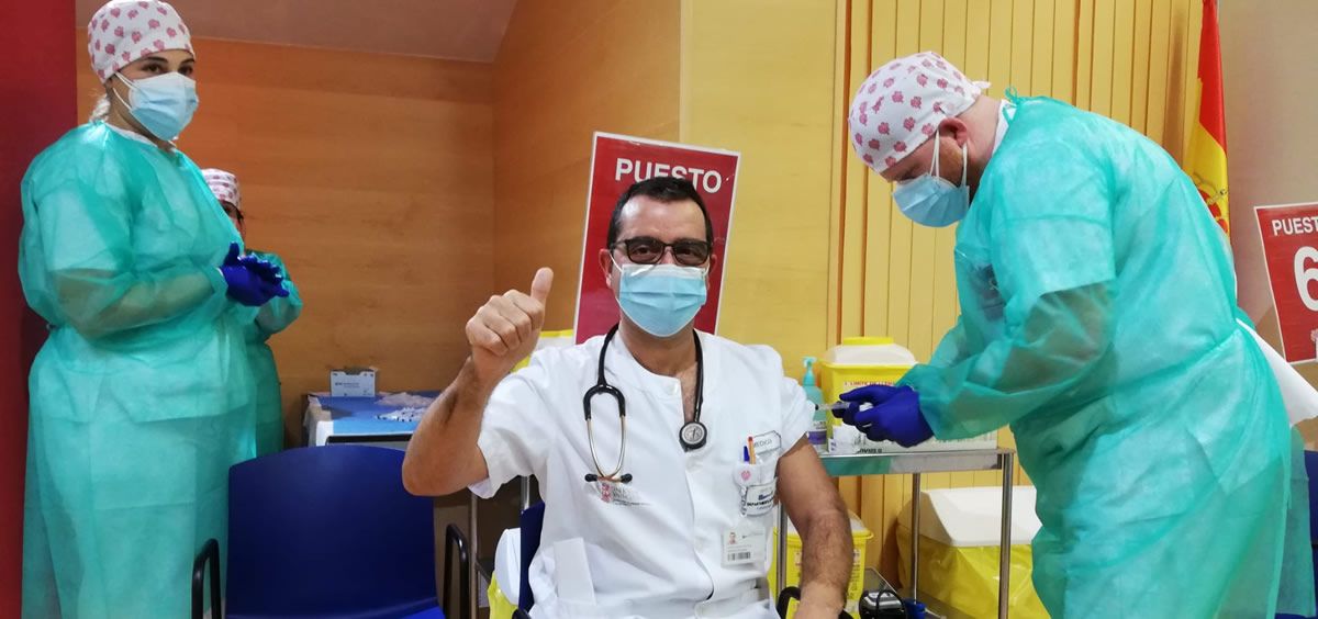 Ribera vacuna en 24 horas al 100% de sus profesionales asistenciales en el Hospital de Torrevieja