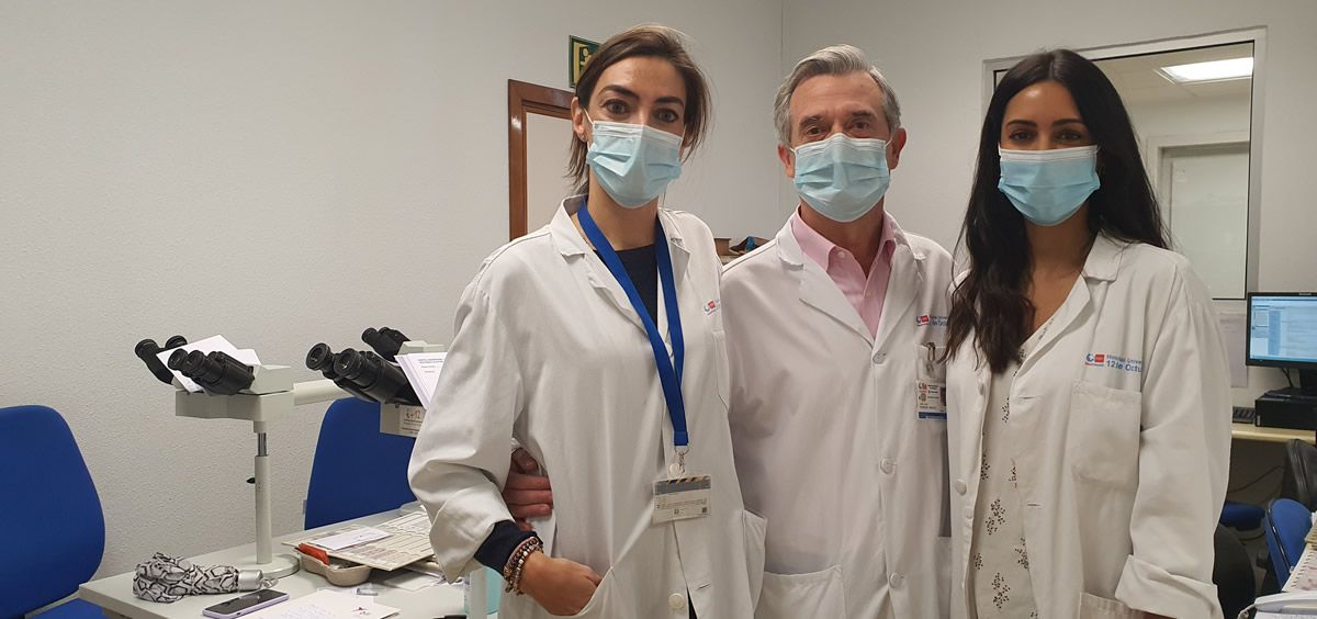 Los doctores María Garrido, José Luis Rodríguez Peralto y Alba Sánchez del 12 de Octubre (Foto. ConSalud)