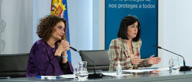 María Jesús Montero y Carolina Darias en la rueda de prensa tras el Consejo de Ministros (Foto: Pool Moncloa / Borja Puig de la Bellacasa)