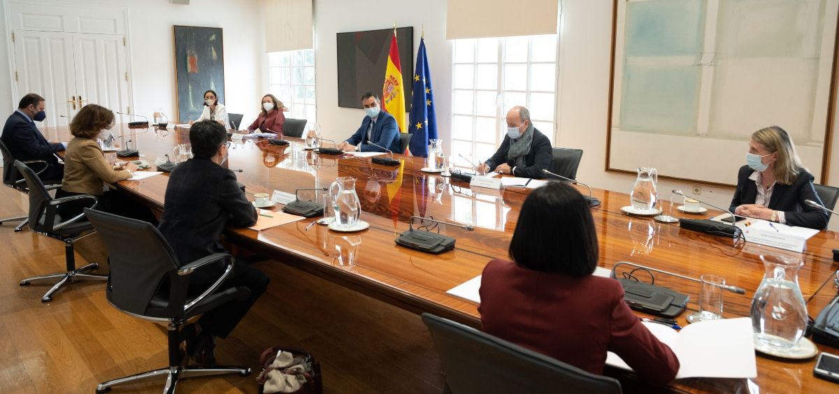 Reunión de Pedro Sánchez con siete ministros del Gobierno sobre los certificados de vacunación (Foto: Pool Moncloa / Borja Puig de la Bellacasa)