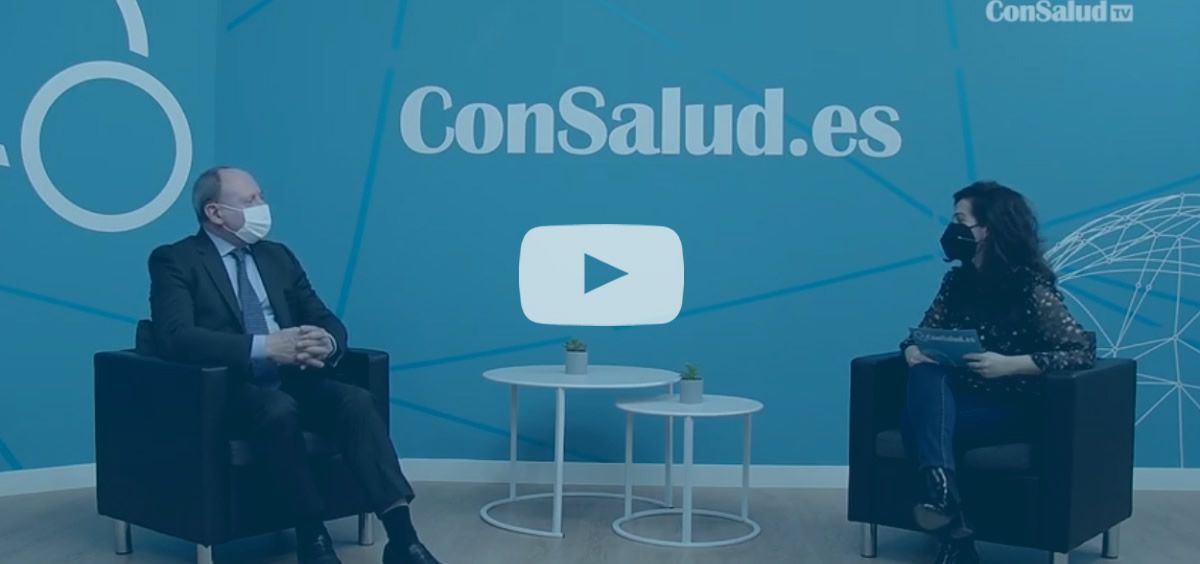 Entrevista en el plató de ConSalud TV a Ignacio López, director de Relaciones Institucionales de Philips