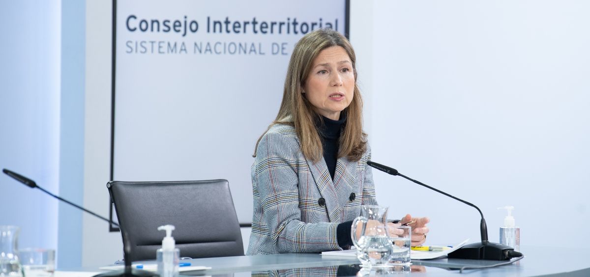 María Jesús Lamas, directora de la AEMPS, interviene en una rueda de prensa (Foto: Pool Moncloa / Borja Puig de la Bellacasa)