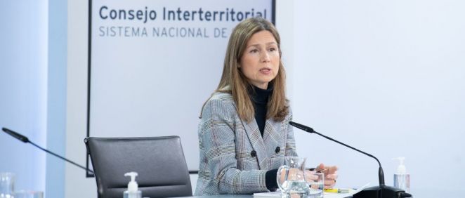 María Jesús Lamas, directora de la AEMPS, interviene en una rueda de prensa (Foto: Pool Moncloa / Borja Puig de la Bellacasa)