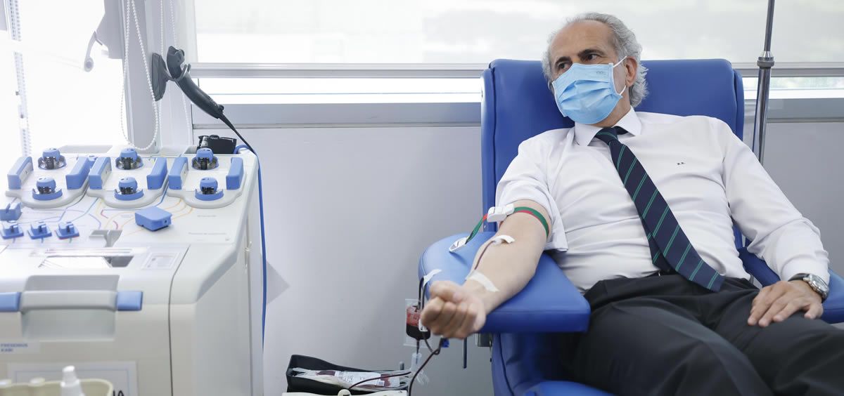 El consejero de Sanidad, Enrique Ruiz Escudero, no ha dudado en sumar esfuerzos para recuperar las reservas de sangre (Foto: Comunidad de Madrid)