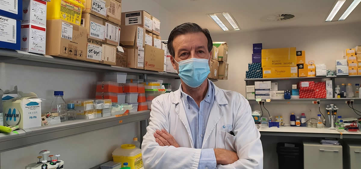 El doctor Luis Álvarez Vallina, director de la Unidad de Inmunología del Cáncer. (Foto. Hospital 12 de Octubre. Europa Press)