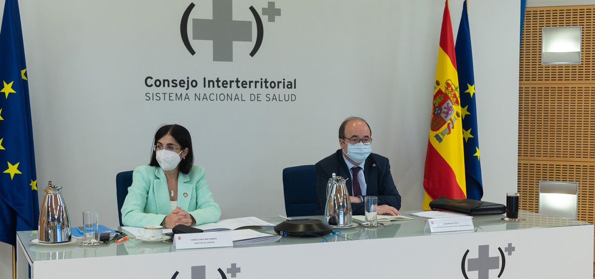 Carolina Darias y Miguel Iceta en el Consejo Interterritorial (Foto. Pool Moncloa Borja Puig de la Bellacasa)