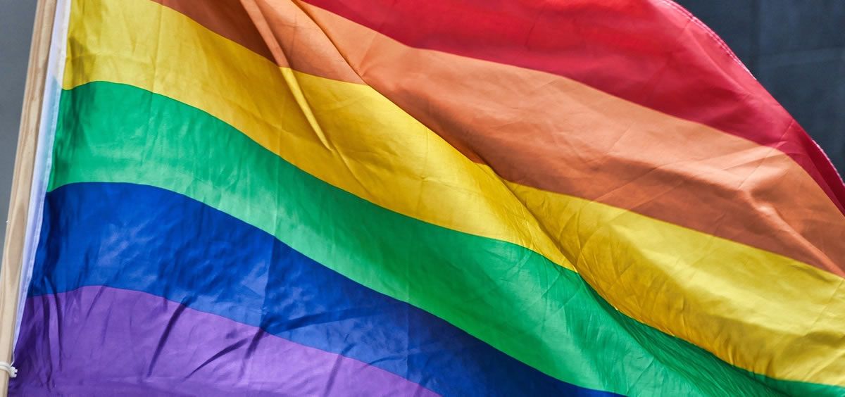Bandera del orgullo LGTBI+. (Foto Pixabay)